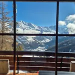 Winter With Stunning View Διαμέρισμα Bruson