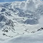 Winter With Stunning View Διαμέρισμα